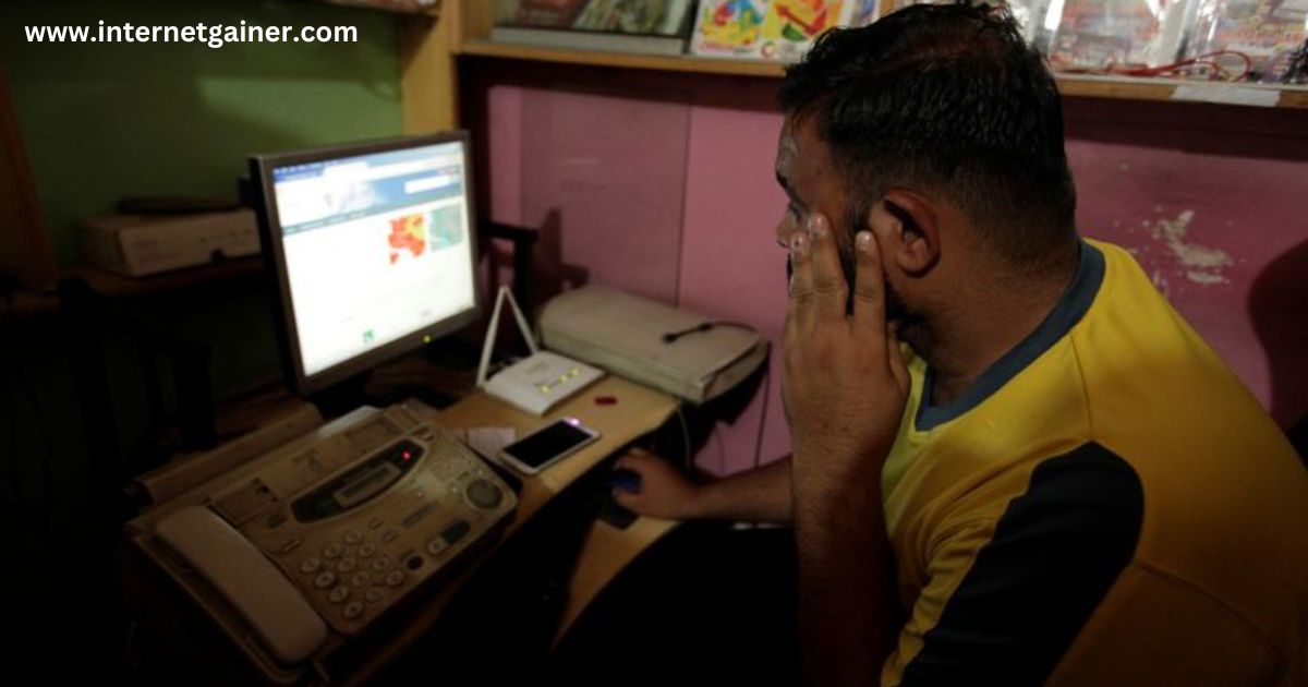 Internet Curbs May Cost Pakistan Dearly